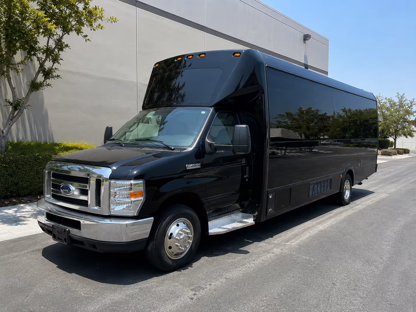 compare bus rental pricing in pittsburgh online upfront and in minutes
