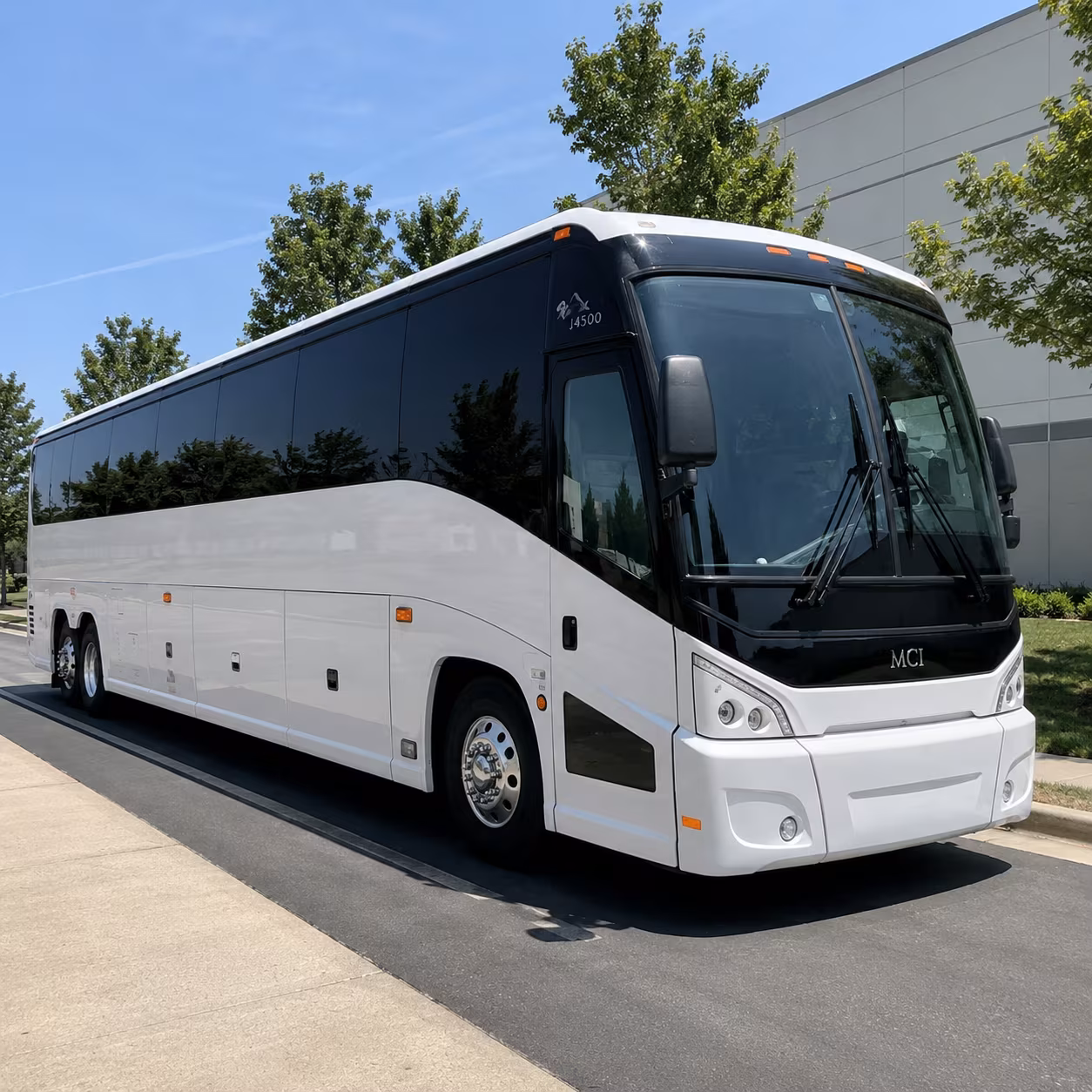 hotel shuttle buses connecting pit to pittsburgh s north shore south side