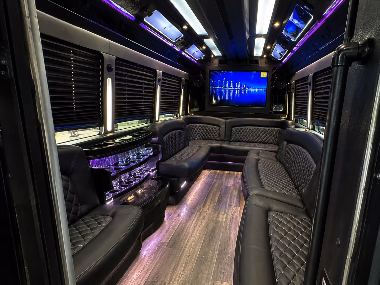 party bus rentals for pittsburgh area proms at downtown hotel venues