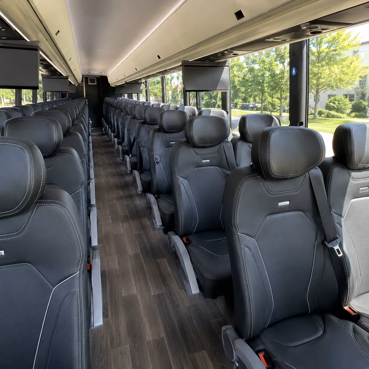 pittsburgh charter bus rentals for long distance group travel