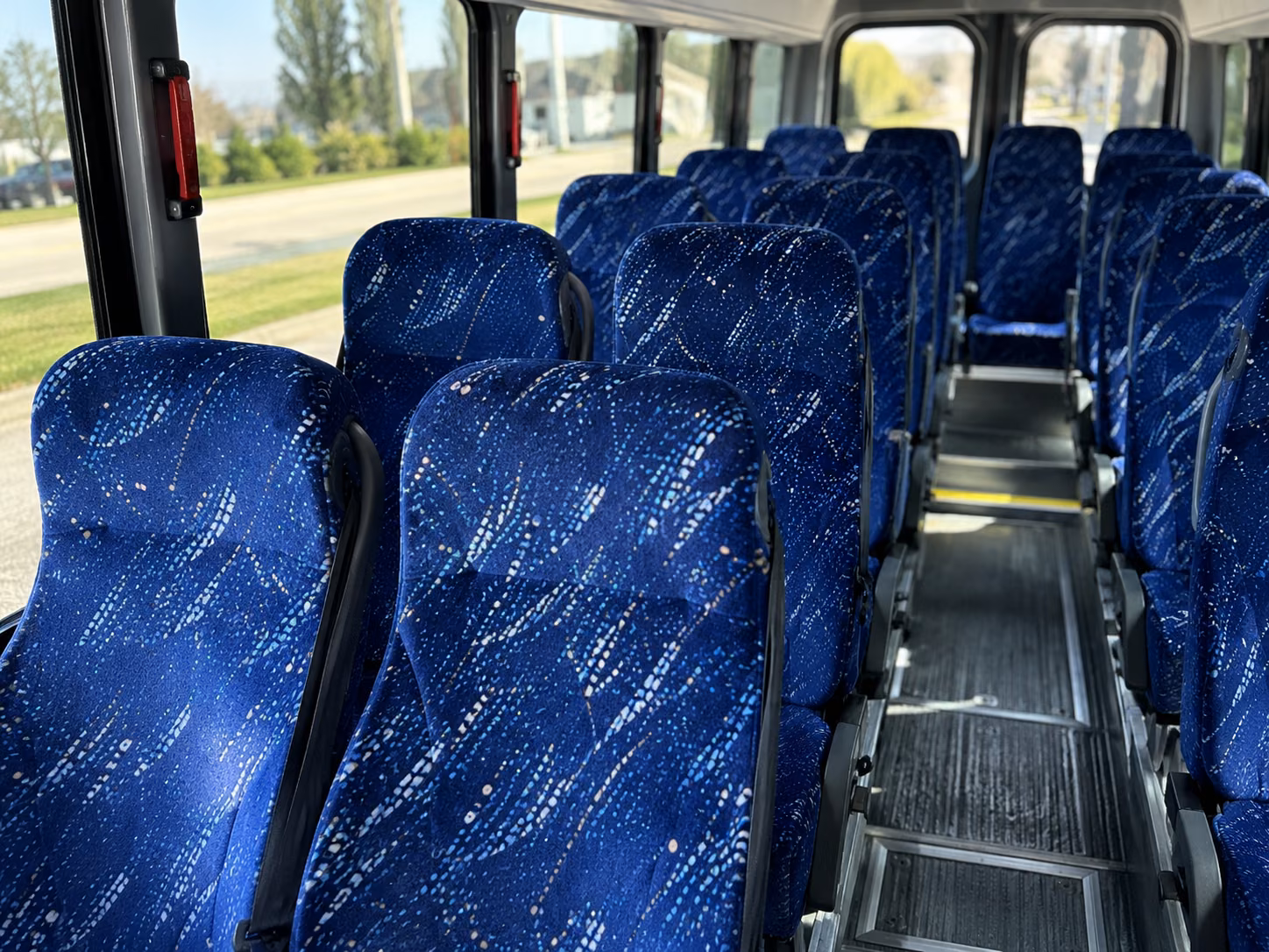 rent a bus in pittsburgh for pre prom dinner and the full night out