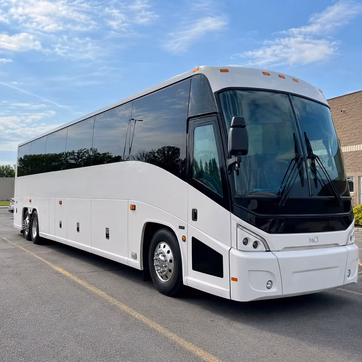 shuttle buses for university groups arriving at pittsburgh international